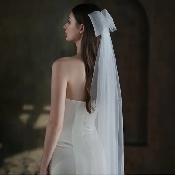 New Wedding veil with bow 💕💕🩷 - Picture 3 of 8
